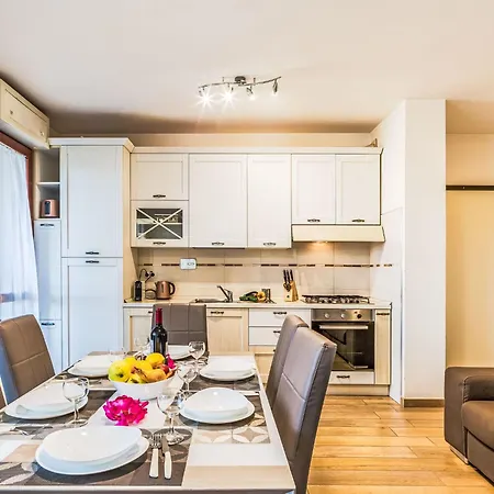 Alice By Interhome Appartement Viareggio