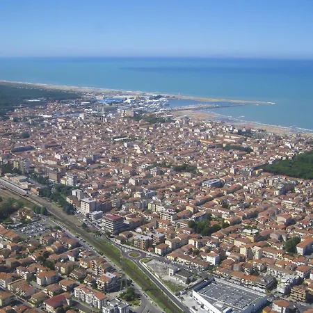 Appartement Alice By Interhome Viareggio